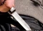 Полицейский в Киеве с ножом напал на школьницу