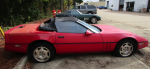 Владелец припарковал этот Chevrolet Corvette снаружи, 24 года спустя, Крашер в восторге